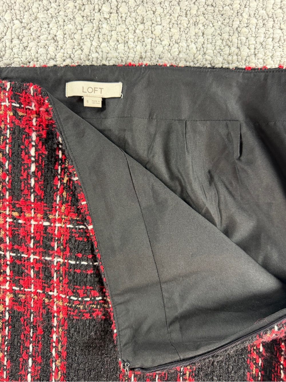 LOFT Red Tartan Plaid Wool Blend Tweed Winter Holiday Mini Skirt Women’s Size 6 - Picture 4 of 6